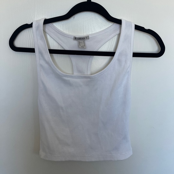 2 white crop tank tops - Picture 3 of 4